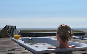 Ambassador Hotel & Spa